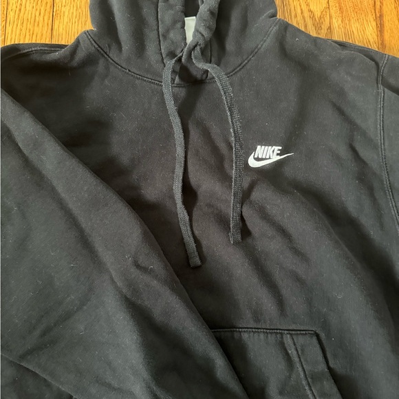 Men’s medium Nike black hoodie - Picture 4 of 4